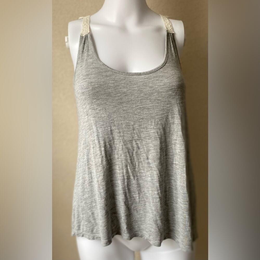 Heart & Hips | Women's White Knit Crochet Lace Gray Sleeveless Tank Top | Small